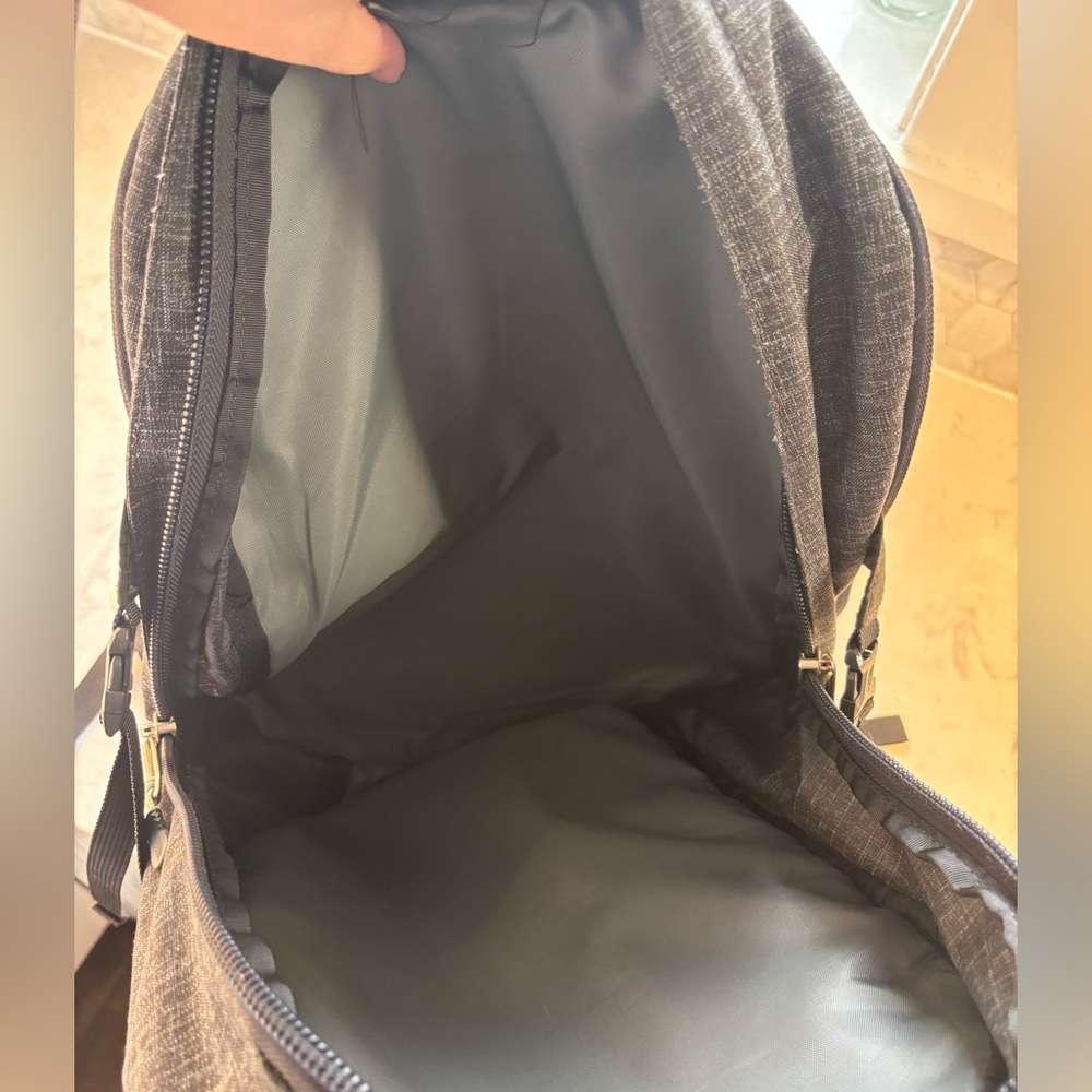 Northface Surge Backback - Picture 6 of 10